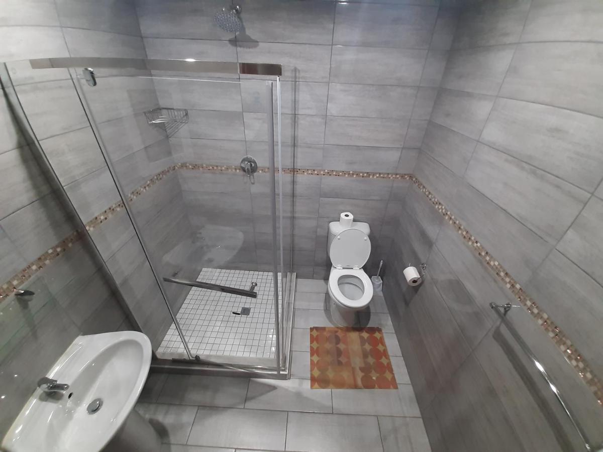 Lux Rooms On 37 ブルームフォンテーン エクステリア 写真