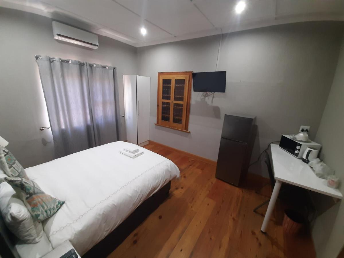 Lux Rooms On 37 ブルームフォンテーン エクステリア 写真