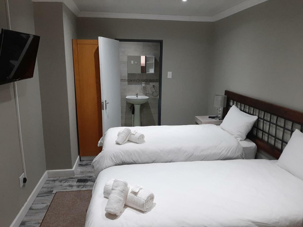 Lux Rooms On 37 ブルームフォンテーン エクステリア 写真