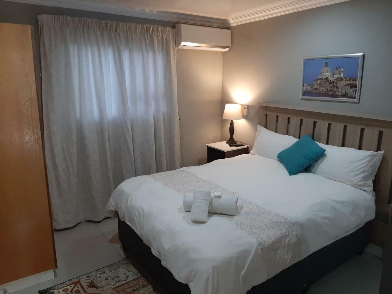 Lux Rooms On 37 ブルームフォンテーン エクステリア 写真